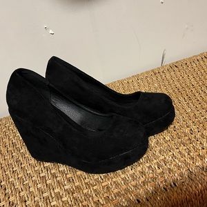 Black suede wedge heeled shoe